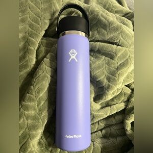 Hydro Flask 24oz Water Bottle